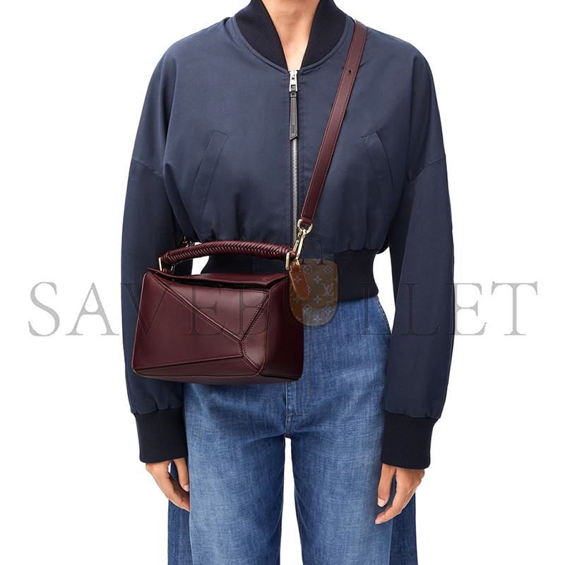 LOEWE SMALL PUZZLE BAG IN SMOOTH CALFSKIN A510S21XAE (24*16.5*10.5cm) LOEWE SMALL PUZZLE BAG IN SMOOTH CALFSKIN A510S21XAE (24*16.5*10.5cm)
